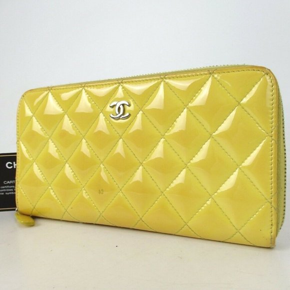 Chanel Handbags - Auth Chanel Matelasse Cc Mark Round #4421C13